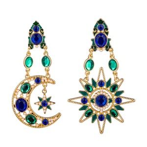 ✨🌙Eye Candy Los Angeles Star and Moon Dangle statement earring brand new ✨🌙